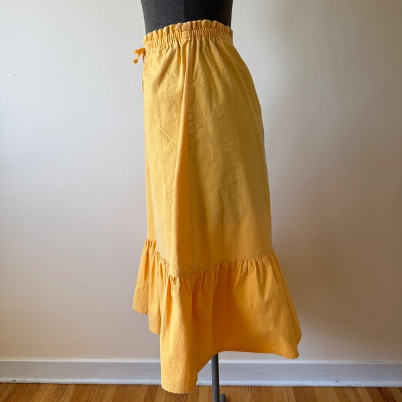 Beautiful Vintage 80s Sunshine Yellow Midi Peasant Skirt - Picture 2 of 9